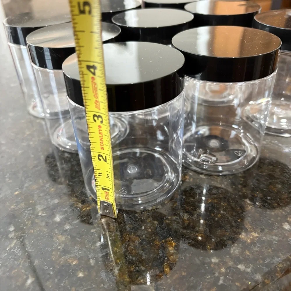 8oz Plastic Jars with Lids, includes 10 jars, new - Picture 2 of 2